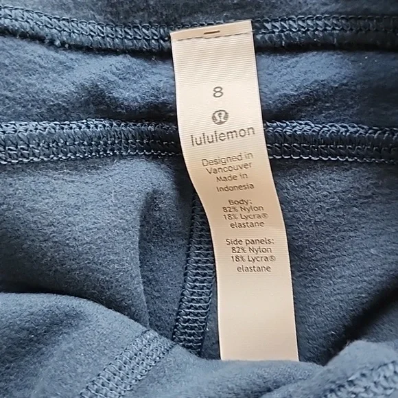 LULEMON Cold PACER Tight 28"  Size 8 NWT - Picture 5 of 5